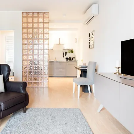 Apartment Charming Loft In Porta Romana